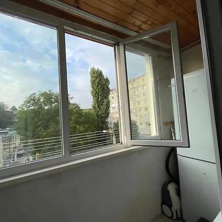 Cozy Apartment At Botanica Chisinau Exterior photo